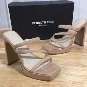 New WB Woman’s Kenneth Cole New York Tala Healed Sandals